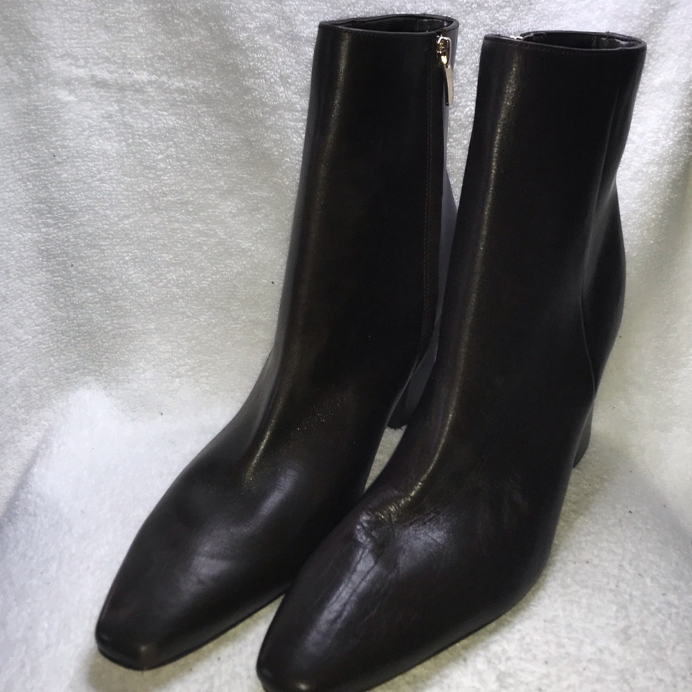 Nine West Black Pointed Toe Leather Ankle Booties